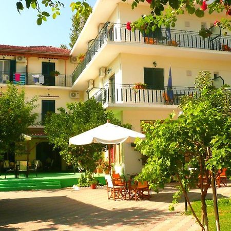Des Roses Hotel Platanias  Eksteriør bilde