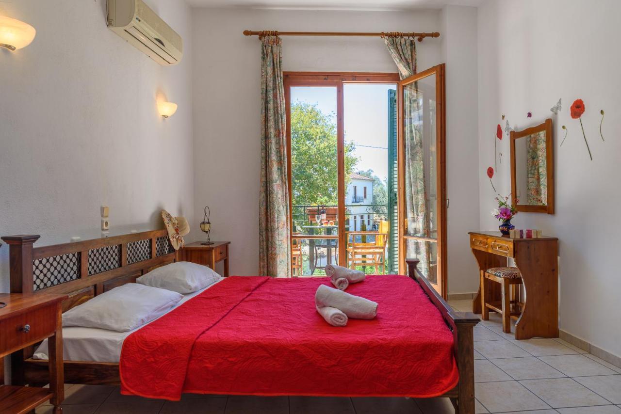 Des Roses Hotel Platanias  Eksteriør bilde