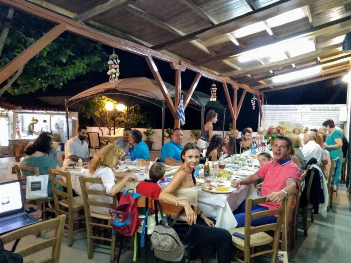 Des Roses Hotel Platanias  Eksteriør bilde
