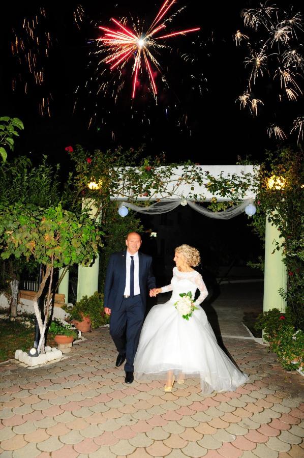 Des Roses Hotel Platanias  Eksteriør bilde